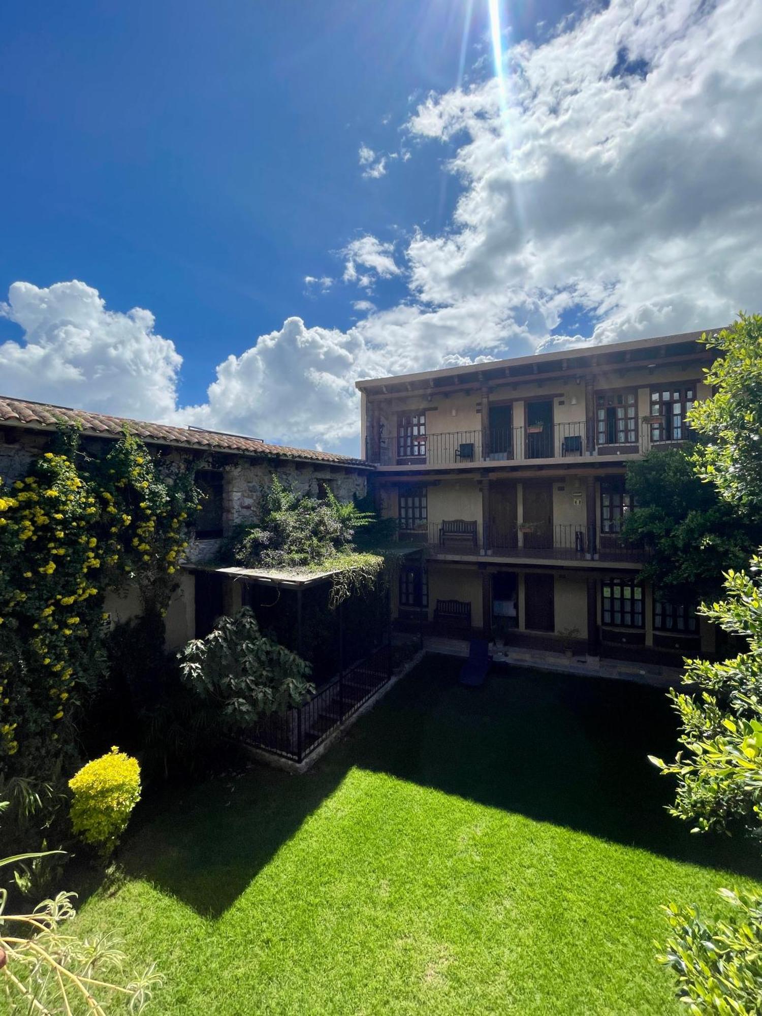 Parador Margarita San Cristóbal de Las Casas Exterior foto